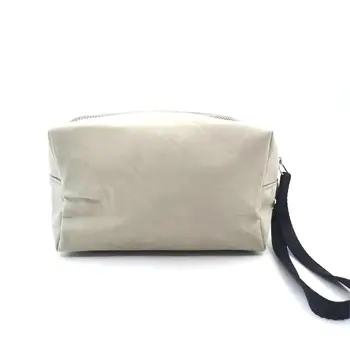 2023 nueva bolsa de manos de mujer con bolsa de maquillaje impermeable de nylon, bolsa de almacenamiento de cosméticos de letras