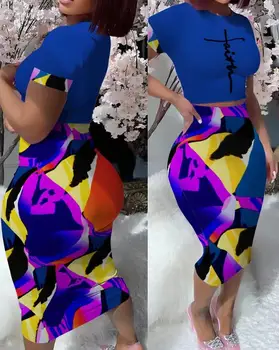 Жена комплект с пола с висока талия, лятна мода 2023, нов топ с абстрактен геометричен принтом, комплект от две части, дамски дрехи 2023