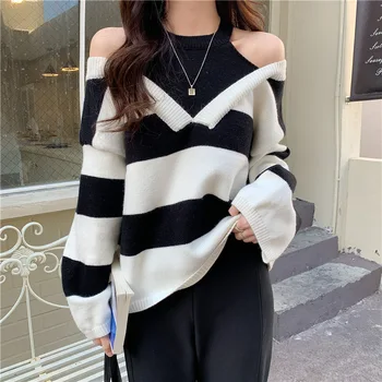 Зимна модерен женски вязаный пуловер в корейски стил с открити рамене, без черно и бяло trend жена топ с дълъг ръкав