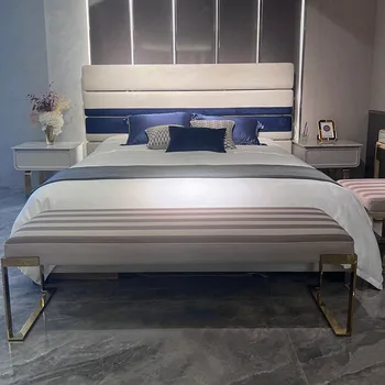 Модерна минималистичная кожена сватба легло в основната спалня по поръчка от висок клас
