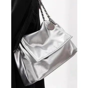 Новост 2023 г., женствена чанта-софтуера на веригата, голяма чанта, луксозни портмонета и чанти в най-чист стил на подмишниците за модни момичета, чанти на веригата
